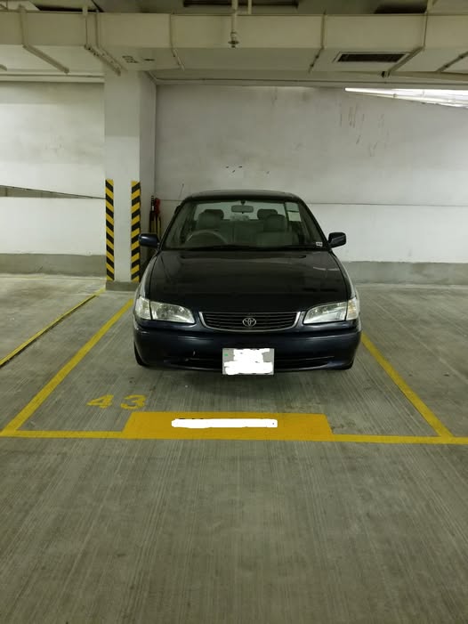 名賢居 室內車位